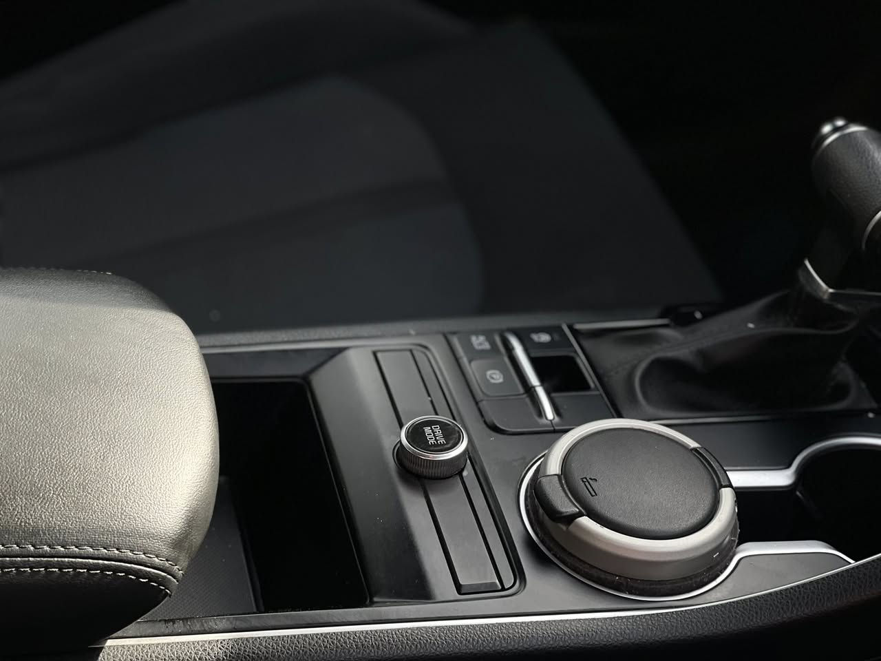 سلام عليكم مراوس جالنجر حادث باب  وجاملغ خلفي عكس سايق سياره برغي نقص مابيه


**إذا كنت صاحب هذا الإعلان وتريد حذفه لأي سبب، رجاءا أرسل رسالة إلى الدعم الفني**