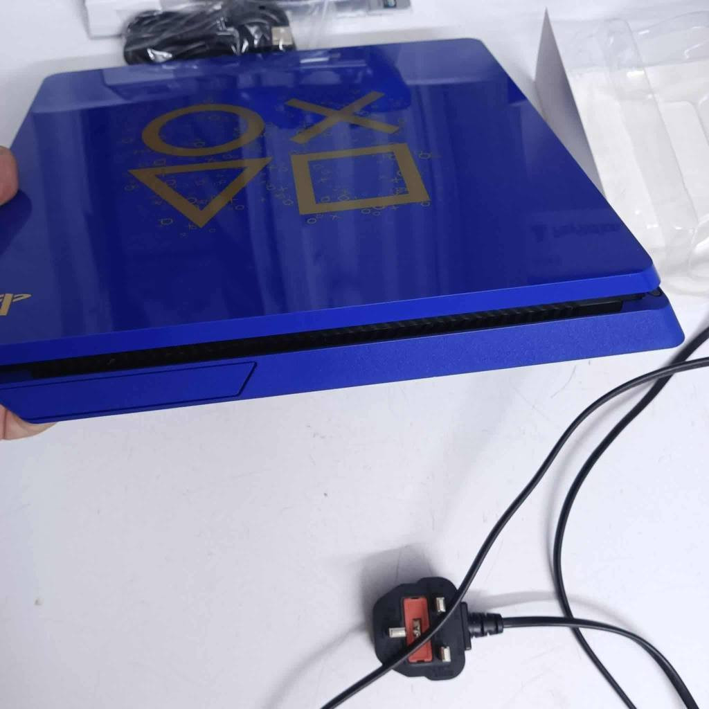 بلي فور سلم باندل مهكر نضام ٩ جديد كامل ملحقات جهاز نسخه نادره سعر ٣١٥ قفل قفل تفاصيل مذكوره اتصل *********** عمارة, ميسان
