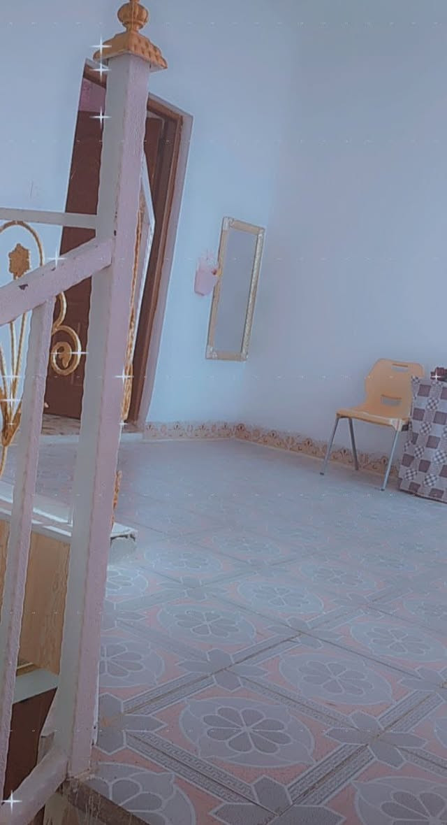 بيع لبيع صب كونكريت طابقين 
طابو صرف 
مساحته 125 متر 
قرب مدرسه ام الربيعين 
الاستفسار 
***********
