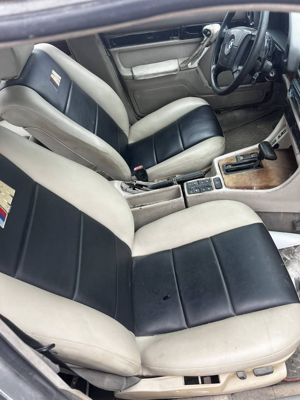 السلام عليكم
BMW
735
رقم نجف الدولي سنويه مجدده 
تحويل مباشر 
محرك وكير جدد
صدر جديد 
تخم تاير جديد ويل شعاع 
موديل 91
تبريد ثلج
كشنات جلد وكهرباء 
كشن خلفي منفصل 
سلايت
38$
بغداد تقاطع درويش 
***********
نواقصالايرفلو شويه يخربط
الدعاميات مكسره البراكيتات موجوده
