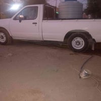 نيسان شبوط 2002 سياره جديد  سعر 40وبيه مجال 07822526166