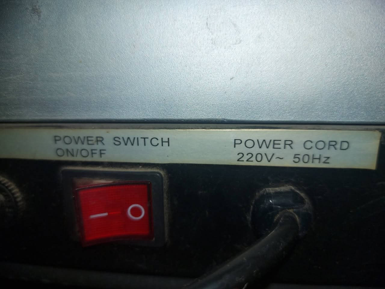 مشاية كهربائية
المواصفات: 
• ​الماركة: Rock
• ​الموديل: GW-1322C 
• ​القوة: 1500 Watt 
• ​الكهرباء: 220V 
• ​الشاشة الديجيتال واللوحة  شغالة تمام (تقيس السرعة، الوقت، المسافة، والسعرات). 
• ​ملحوظة للأمانة: المشاية بتعمل صوت  عند التشغيل بسبب عدم الاستخدام لفترة، وتحتاج فقط لنقاط زيت سيليكون مخصوص للمشايات (موجود في أي محل رياضي)،


**إذا كنت صاحب هذا الإعلان وتريد حذفه لأي سبب، رجاءا أرسل رسالة إلى الدعم الفني**