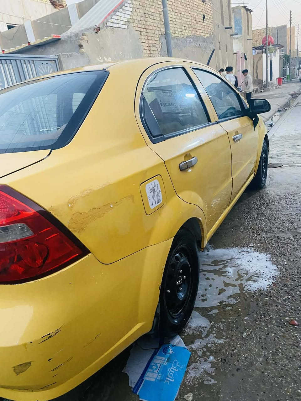 اسلام عليكم للبيع سياره افيو موديل 2008رقم انكليزي قادسيه بسمي مداور ثاني يوم سياره جديده مكفوله بيهه بس جاملخ مبدل جهت سايق وباب سايق شويه معجنه من جوه قليل ولباقي كفاله عامه مكينته ١٦٠٠مسكر جديده لاتبخير ولاتنقيص سياره متعوب عليه اصل بيض وسعره ٤٨وبيهه مجال قليل حك جيه مكاني بابل قضاء القاسم وهذه رقمي*********** خاص مامتواجد
