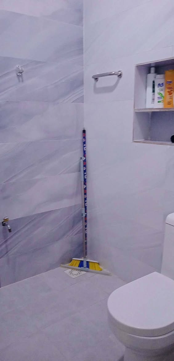 بيت بناء جديد للبيع منطقه رابرين 125متر فول مواصفات بنضام تكت يتكون من غرفتين وحده فوك واحد جوه ومطبخ وصاله جبيره واستقبال وسعر عند اتصال برقم ***********ويه غراض بيت كله البيع
