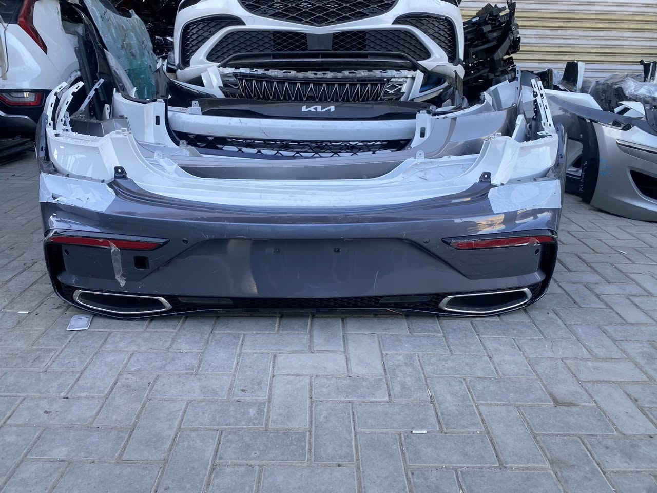 يتوفر دعاميات  جينيسيس بجميع فئاتها 
‏G70..G80..G90..GV70..GV80
ويتوفر جميع قطع غيار الجينيسيس وجميع الموديلات والفئات
العنوان الطالبية قرب مستشفى مارينا
حسين الركابي / ***********
