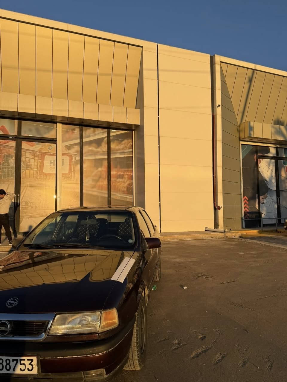 اوپل فكترا موديل ١٩٩٢ سنوي جديد ٢٠٢٩ كوبون  بنزين موجود بدون ضربات سبوغ جماليه  
سعر:٤٣ومجال قليل
عنوان:كركوك
***********
رقم واتس اپ***********
