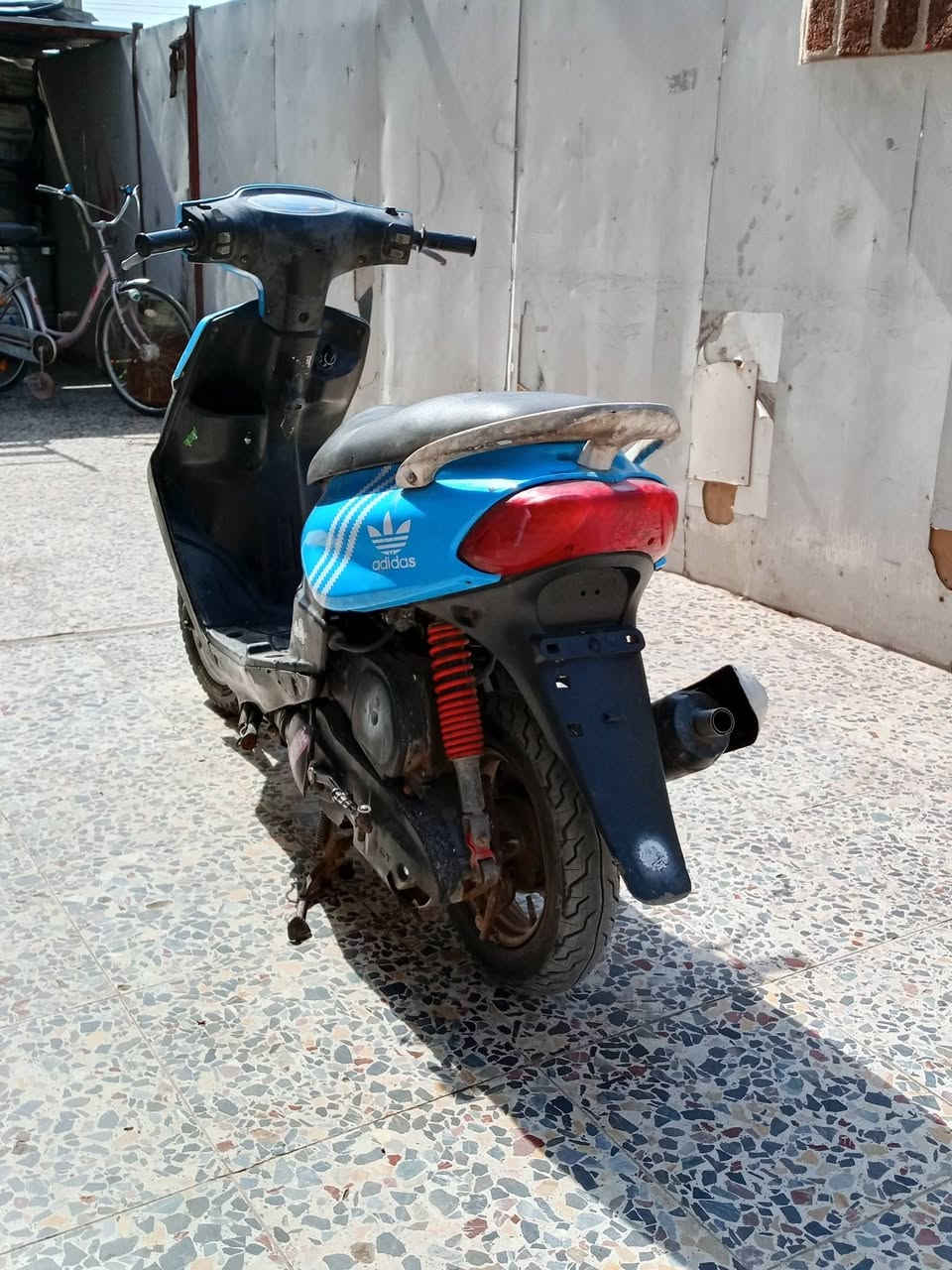 سلام عليكم دراجه ماكس قجمه مكينه برغي مامفتوح بيه شلعه معدل تاكل لكاع اكل لاتنقيص ولاتبخير دراجه ناعمه نقصه بس شخاطه وضل تشتغل سلف هندر دوسه وحده مكاني الرئسه مال العبيدي سعر 425 وبيه مجال رقم ***********
