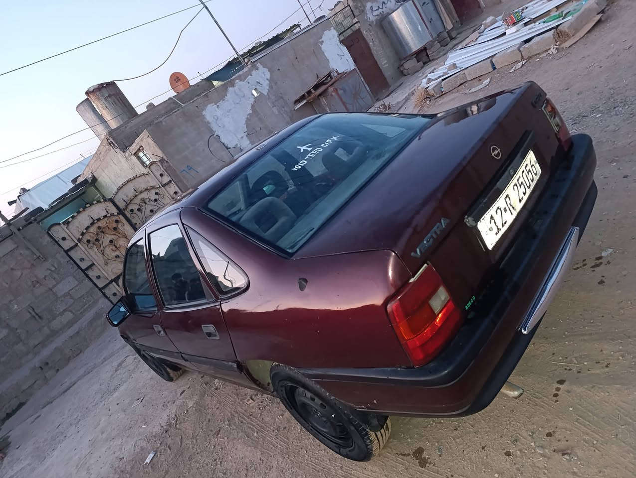 اوبل فكترا موديل 1990 لون ماروني حجم 20 كير محرك شرط صبغ عام جماليه بدون ضرر رقم جديد هزه جديده كابون ماستر كهربائية كيجات كلها شغاله يساره جاهزه شرط الوكاله والتحويل السعر 38 وبيها مجال بصيط 
 ***********
 ***********

