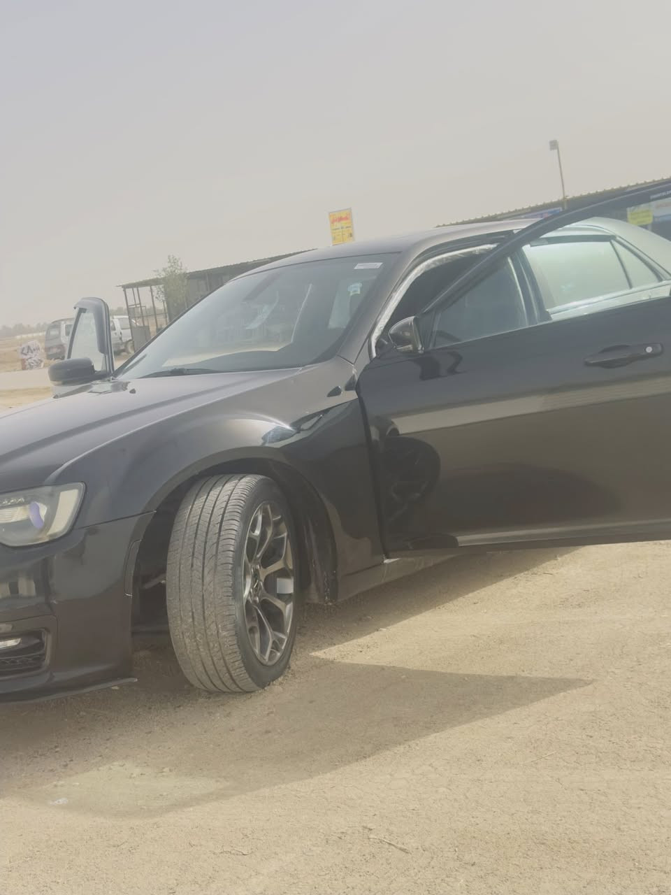 سلام عليكم اوباما 300s.  للبيع. موديل 2016. وارد أمريكي بيها قطعتين تبديل بنيد وجاملغ والباقي كفاله عامه كير ومحرك كفاله السياره ماشيه 127 ميل والسونار مرفق ويا صور مكان السياره بابل الاسكندريه لاستفسار الاتصال ***********/*********** مكلف بلنشر
