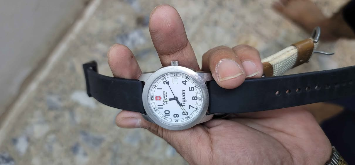 سويس ارمي فكتور اصلي سويسري السعر 70 الف بغداد, العراق


**إذا كنت صاحب هذا الإعلان وتريد حذفه لأي سبب، رجاءا أرسل رسالة إلى الدعم الفني**