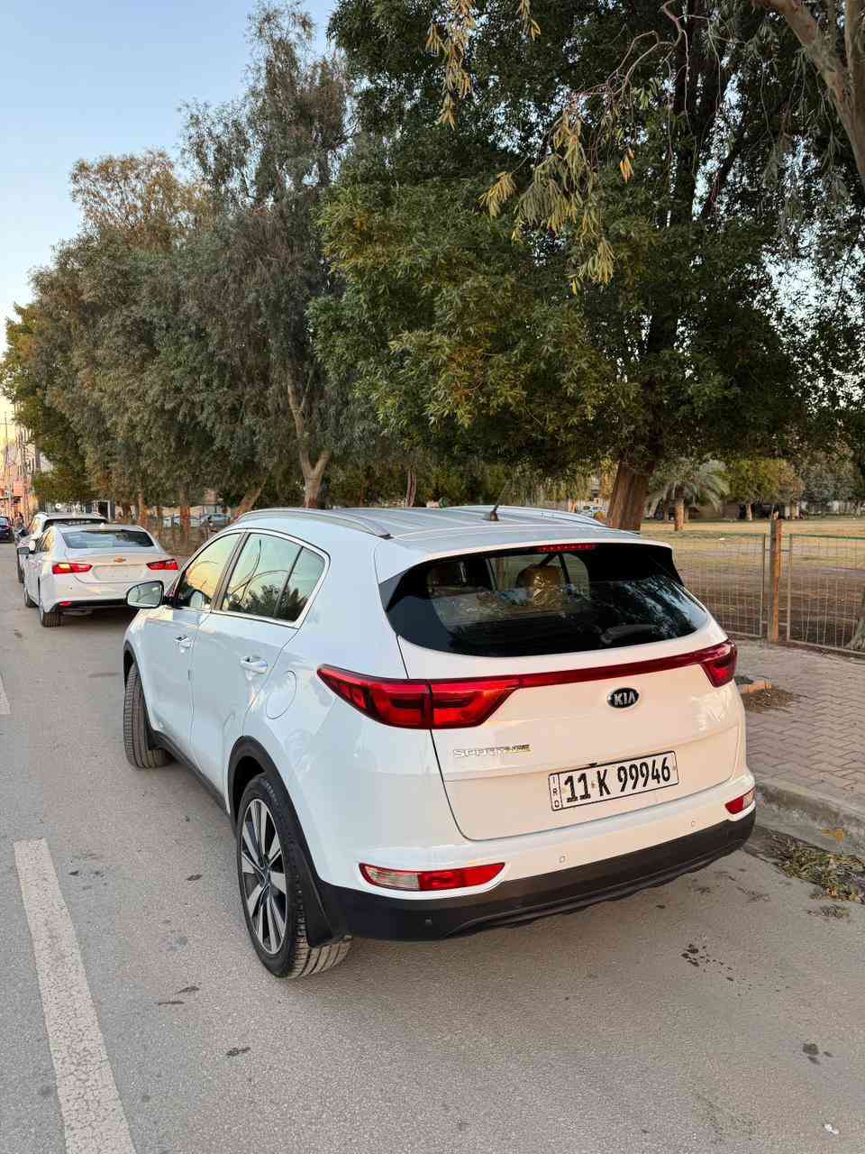 سلام عليكم  كيه سبورتج موديل 2018 داخل عسلي مري شفط ترحيب بصمه شاشه +كامره تخم تاير باسمي السياره  الرقم الجديد  الانكليزي    رقم بغداد سياره جديده جدا ماشيه 35الف فقط    حساسات امامي خلفي  وبعد موصفات بيه   السعر 193$  بيه مجال بسيط الاستفسار ***********
