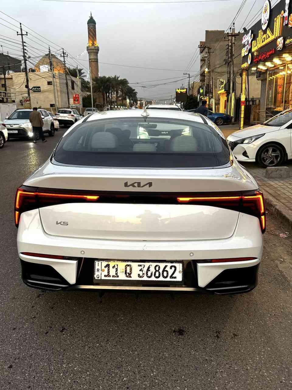 السلام عليكم 
النوع : كيا K5 (خليجي)
الموديل :2024
الرقم : بغداد ( تحويل مباشر ) 
ماشية: 30 الف
* محرك : 2500 
* 2 بصمة
* 4 عدسات زنون  
* البكلايت الخلفي لد المرغوب
* بصمه + بصمات ابواب 
* تشغيل عن بعد
* تبريد قطعتين 
* السبير منازل
* فول تحكم ستيرن 
* حساسات اماميه خلفيه
* منافذ شحن اماميه خلفيه 
* لدات نهاريه اماميه خلفيه
* كروس سرعه + 5 انظمة قياده 
* كرسي السائق كهرباء 
* اشاره ترحيب  
* الجام يصعد تلقائي عند قفل السيارة
* شاشة + ابل كاربلي + اندرويد اوتو + كاميره دواره
* اشاير بلمري + المري شفط 
* اريل نفيكيشن 
العنوان : بغداد - حي الجهاد
السعر : 233ورقه وبيه مجال 
باقي التفاصيل الاتصال ؏ الرقم 
***********

