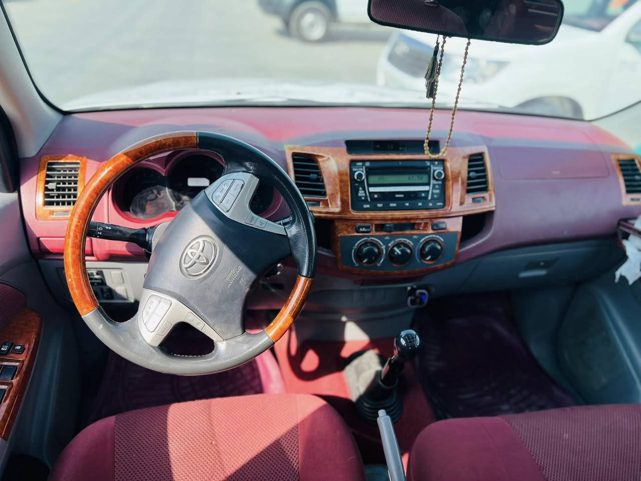 مەرزیە علوج بیرەقەم بۆ فرۆشتن سەیارە 2009نۆیە سعودیە بتڵ شاشە زینۆن سوکنا ڤۆلیۆم سەیارە زۆر جوانو پاکو خاوینە مالی دۆستە چوار تایەی لۆکی لەژیرایە سەیارە بۆیاخی نیە گیرومەکینەو ماڵی مەدەنی بەشەرت سەیارەکە ساخە کۆدی بۆ کراوە نرخی105گەلاو مەعامەلە***********
