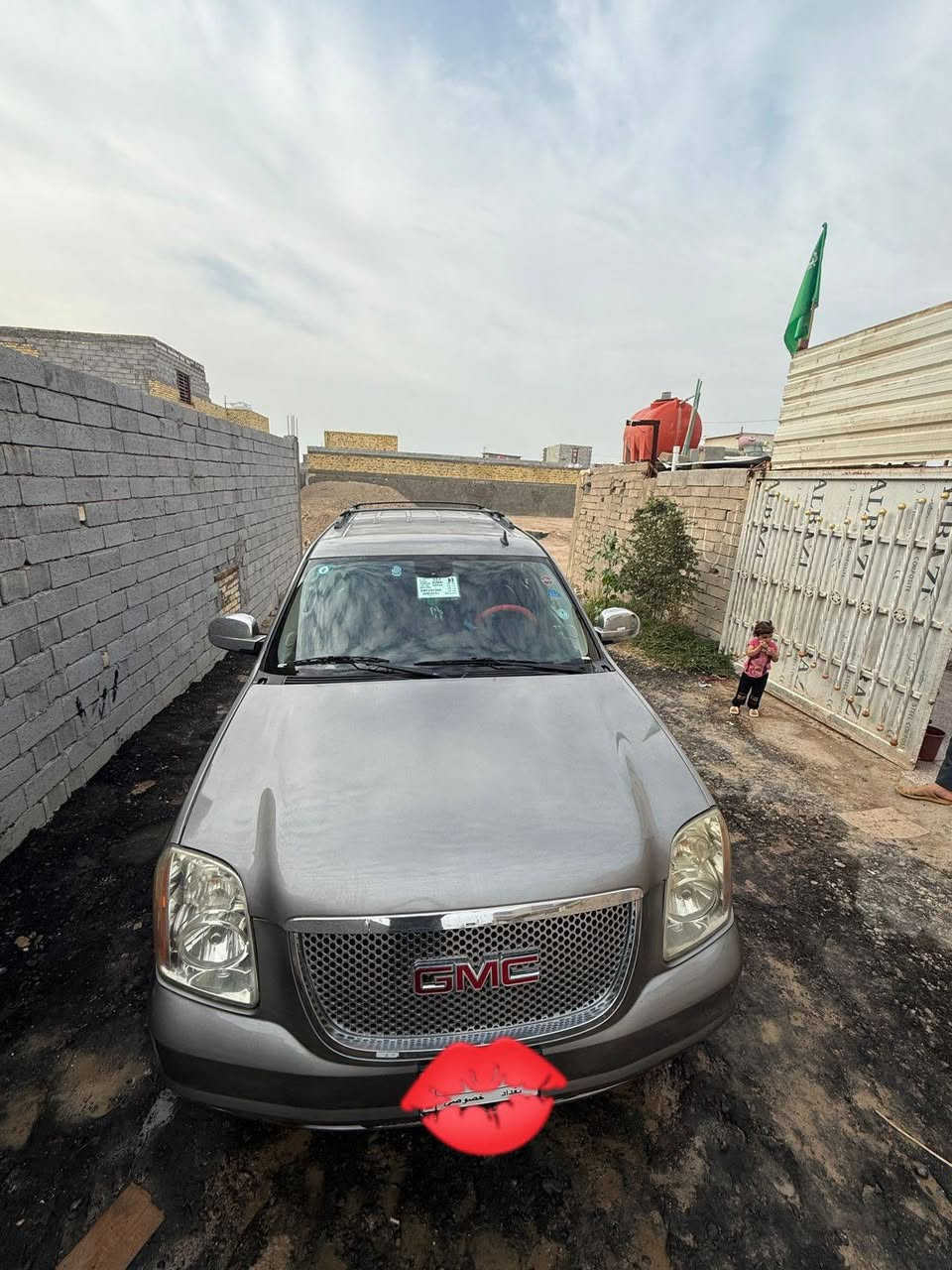 للبيع جمسي يوكن بترامديل 2008رقم بغداد السياره جاهزه مكينه وتبريد مصبوغه حزام جماليه السياره وارد امريكي لا ستفسار الاتصال على ***********
