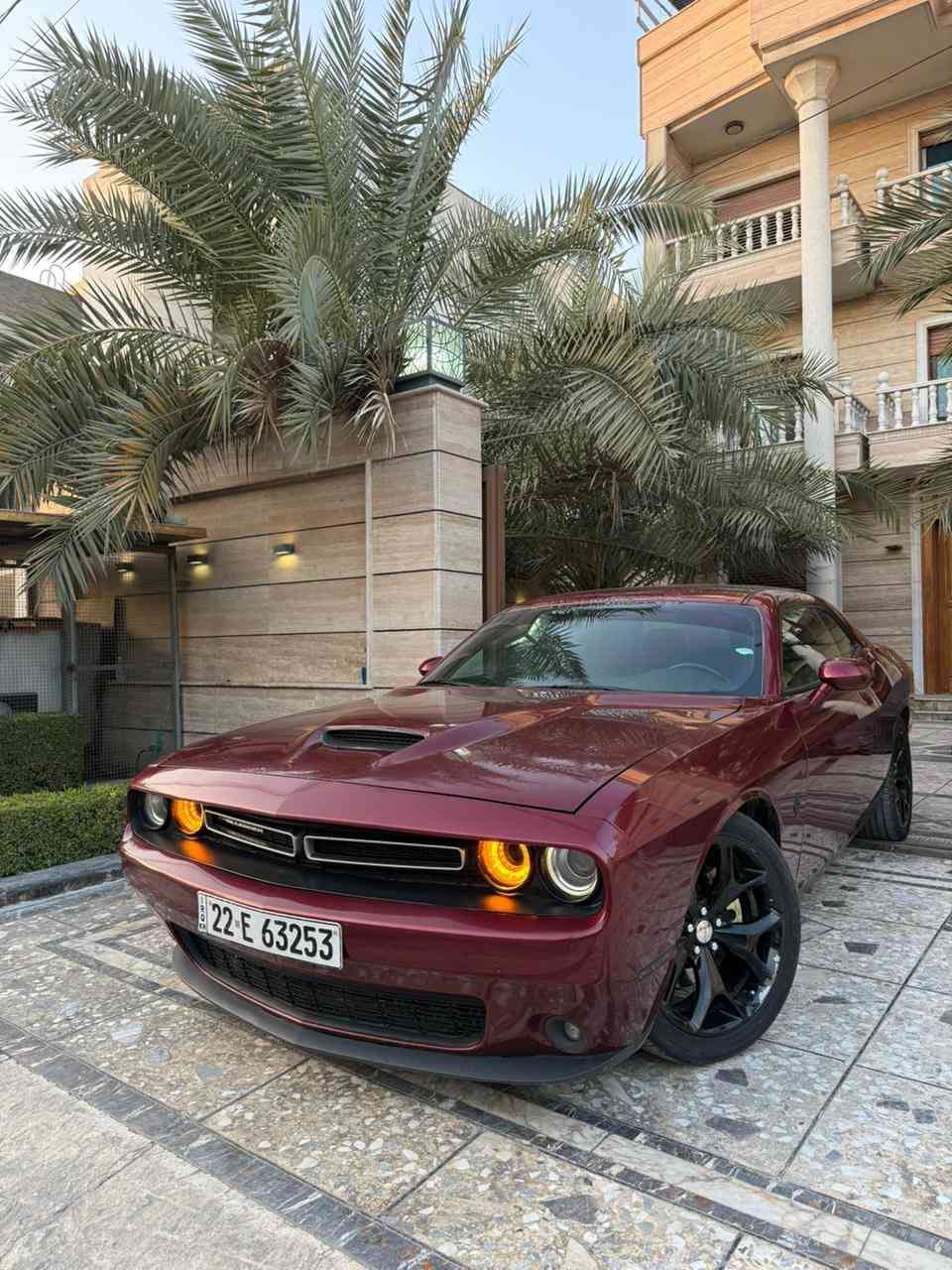 سلام عليكم للبيع جالنجر موديل ١٩ لون مميز GT  سياره جاهزه من كل النواحي كير مكينه صدر تبريد تدفئه بيه ضرر من امريكه جاملغ وباب صبغ وبيه بلعراق جاملغ خلفي صبغ وبنيد محدث سياره شاشه جبيره حساسات كشنات حضن شفتات بلستيرن وباقي مواصفات بيه ملاحضه بسيطه ماشيه ٨٧ الف 
مكان بغداد شارع فلسطين 
سعر ١٤٩ قفل 
***********
