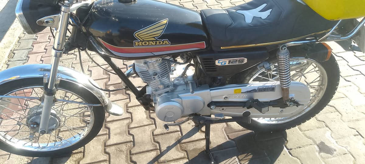 السلام عليكم شباب دراجه رقم وسنوية سعر نتصل عله رقم ***********
