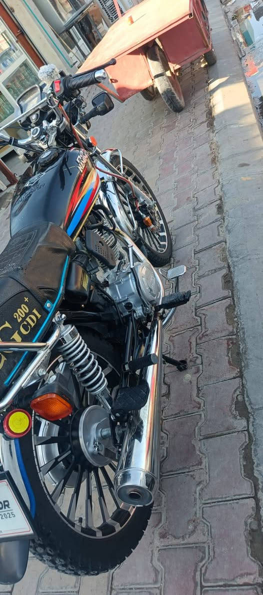 ماطور موديل 25 اوراق كامله نظافه فول السعر 680 بمجال شيء بسيط مكان ديالى لو لا شباب لاراح ***********
