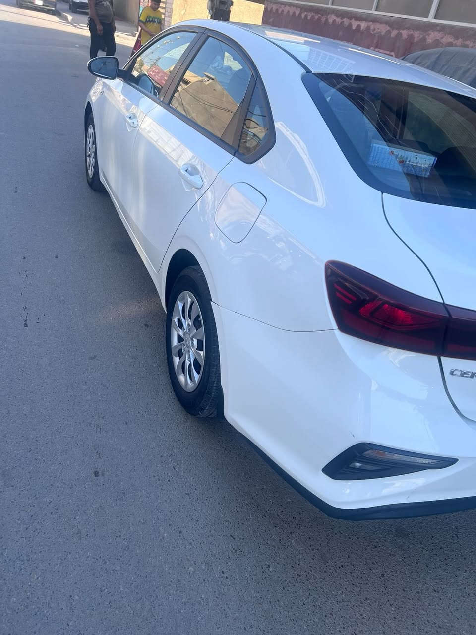 للبيع سيراتو مديل 2019ماشيه 112الف مكينه 2000مكينه وكير وصدر  تبريد كله مكفول بيه باب مصبوغ وداير مال جاملغ مصبوغ السياره عله ايدي صارلهه 5سنوات عندي  نص فول شاشه كامره تبريد قطعه وحده   سياره خير من الله استفسار  اتصال بل رقم السعر 145وبيه مجال مكاني دوره نهايه شارع 60   ***********
