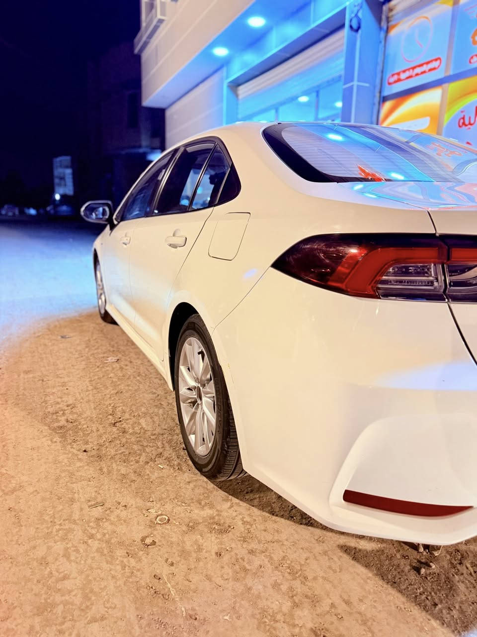 كورلا 2024  هايبرد شكل الخليجي 
ماشيه :30 الف كيلو متر 
رقم بغداد 
مواصفات :
-شاشه 
-بصمه 
-تبريد قطعتين 
-اشاير مري 
-لد امامي خلفي 
-كامره دواره
-مود درايف 
-اوتو هولد 
مكفوله من الضربه والصبغ والتبديل
مكاني الناصرية المركز 
السعر 145 ورقه وبيه مجال قليل للشراي 
للاتصال واتساب ***********  ……
