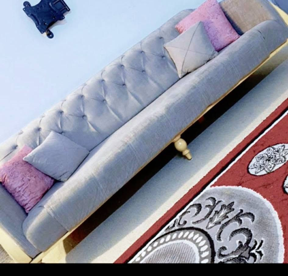 تخم تركي عشر مقاعد الظهر مالته يجي قلاب يعني ينفتح يصير سرير بعده جديد اي ضرر مابي رايدي ب٤٥٠ قفل


**إذا كنت صاحب هذا الإعلان وتريد حذفه لأي سبب، رجاءا أرسل رسالة إلى الدعم الفني**