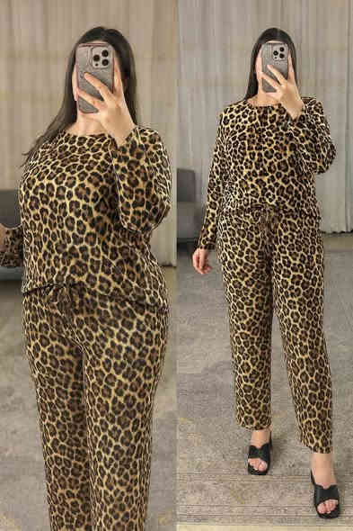 قناة تلكرام👈👈👈 https://t.me/vfdjb
#جديد تكرار المديل

تراكسود فرو  ناعم مقدف

قياس فري سايز الوزن75 ك يلبس

سعر الدرزن 69 الف سعر ثابت
واتساب. ***********
