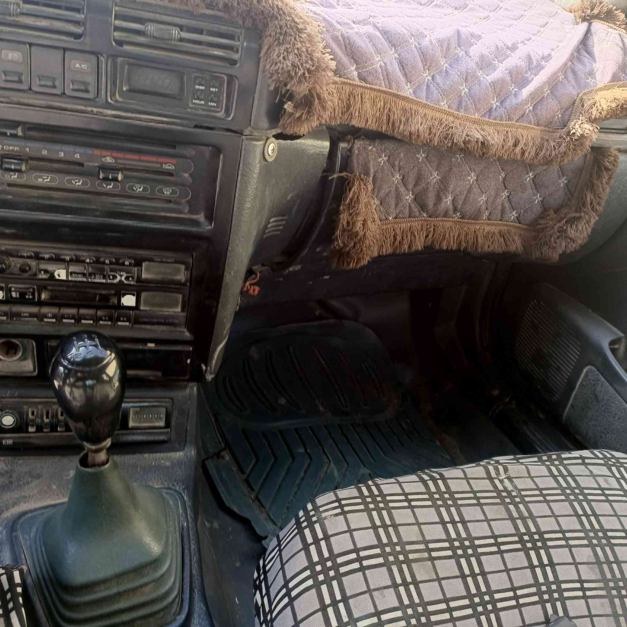 للبيع كيا سيفيا موديل ٩٤ سيارة تمشي كل شي مابيه كدامك شوفة عينك صورها معروضه ب٢٣وبيه مجال بسيط رقم بغداد سنويه ما ساقطه مكاني واسط الصويره  للتواصل اكثر ***********
