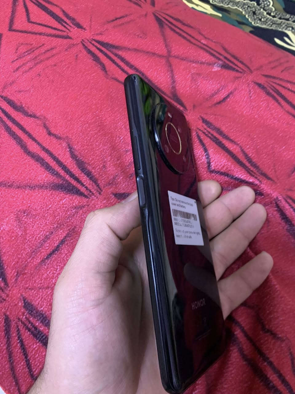 لسلام عليكم ورحمة الله 
جهاز هونر X9 ذاكره 256 عشوائيه 8 جهاز كلش نضيف 
اي ضرر مابي لا مفتوح ولا مبدل شي السعر 140 ألف وبي مجال مكاني بغداد الشعله وهذا رقمي *********** خاص موجود
