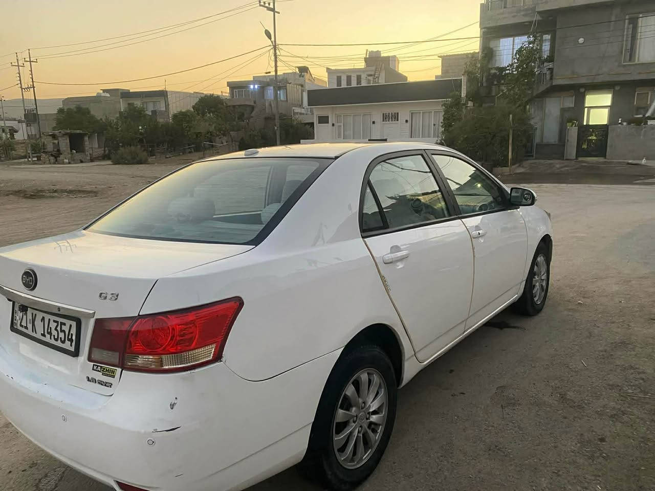 مۆدێل ٢٠١٤ فول مواسەفات شاشە بەسمە سلاید لایت عەدەسەو لید سەنەوی و هەموو شتێکی تازەیە ٤ تایەی لۆکی بۆ بەستراوە شوێن سلێمانی رەقەم - *********** ***********
نرخ ٧٢$ حەفتاو دوو گەڵا السليمانية, العراق
