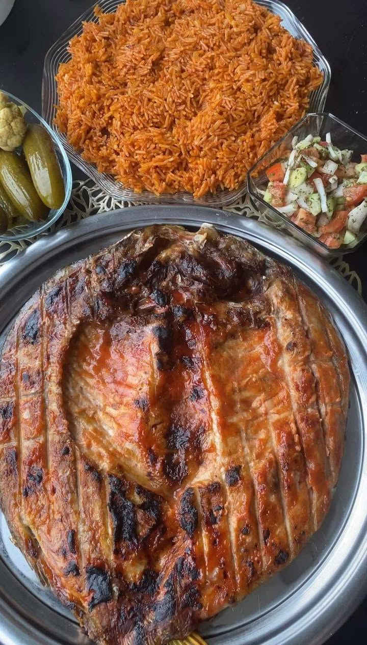 عروض اليوم الأحد ولمده ثلاث ايام مسگوف كامل مشوي مع المقبلات والخبز من مشويات حسين السامرائي سمك على الحطب 
6000فقط  للحجز واتس اب 
*********** ابو عمر
