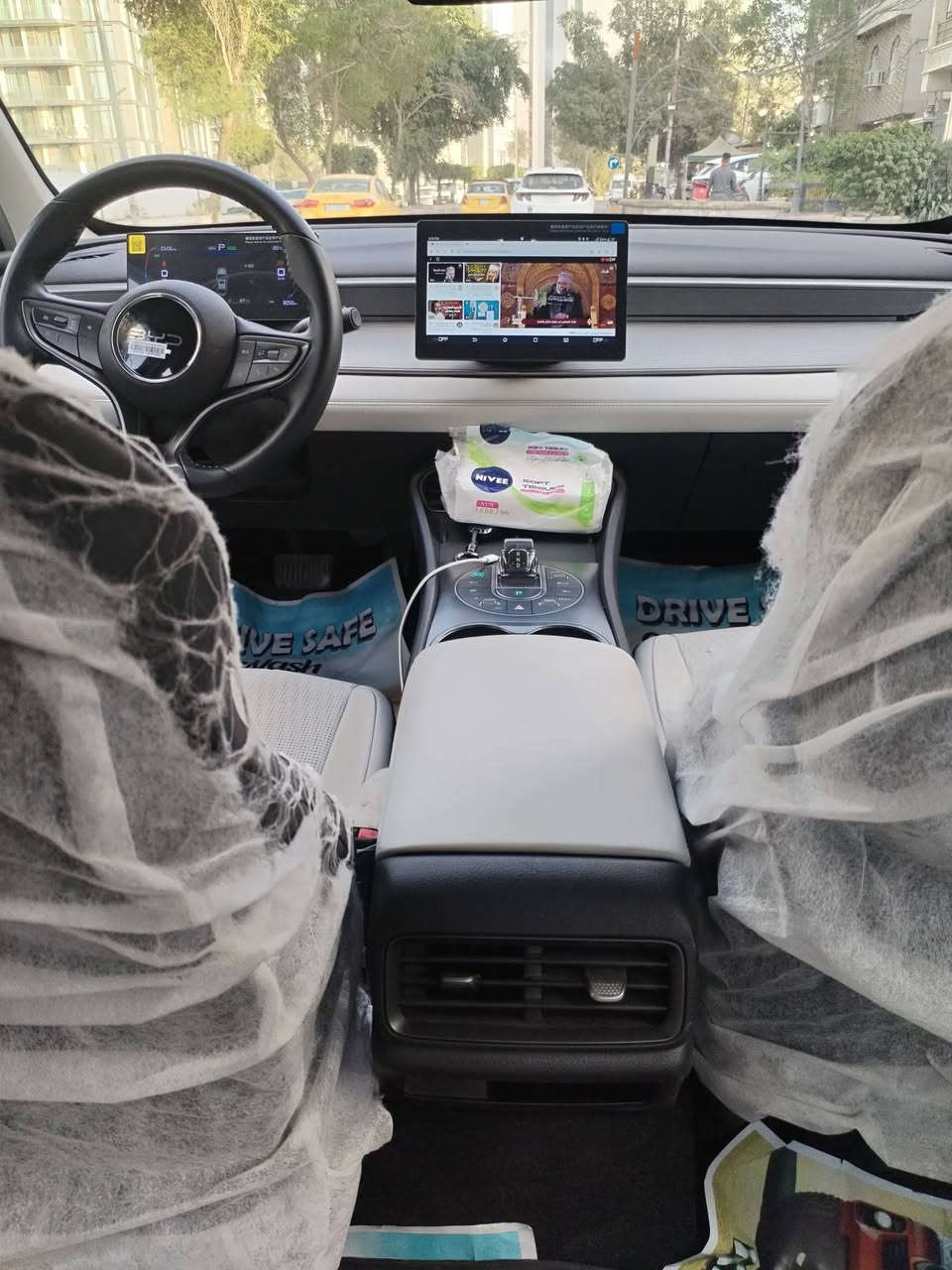 السلام عليكم رمضان كريم سيل فايف مرقمه بغداد بسمي ماشيه ٣الف ع محرك بعدها دهن الشركة بيها كفالة عامه زيرو سيارة كامل ملحقاتها وياها السعر ١٩مليون وقفلها ١٨٧٠٠قفل قفل وكلشي اكو بالسوك ١٢٣ورقه ميعجبك المنشور تخطي سويله الموقع بغداد الكرخ الاتصال ***********
