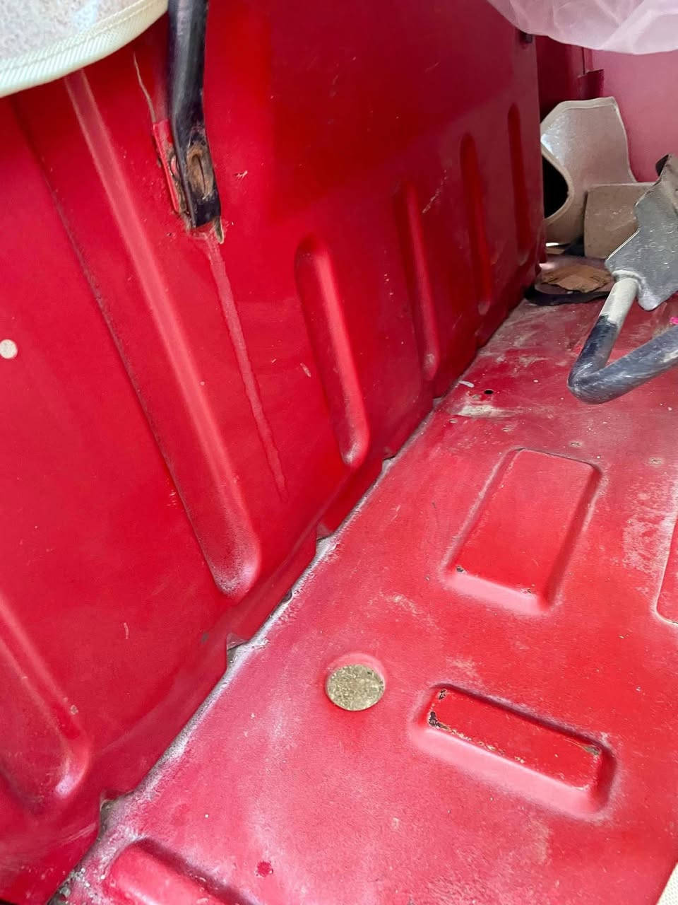 صباح الخير للبيع موديل 18 بيه صبغ جاملغ خلفي  3ملاين وربع    اوراق كامله  محركه خير من الله ***********83 وتساب موجود
