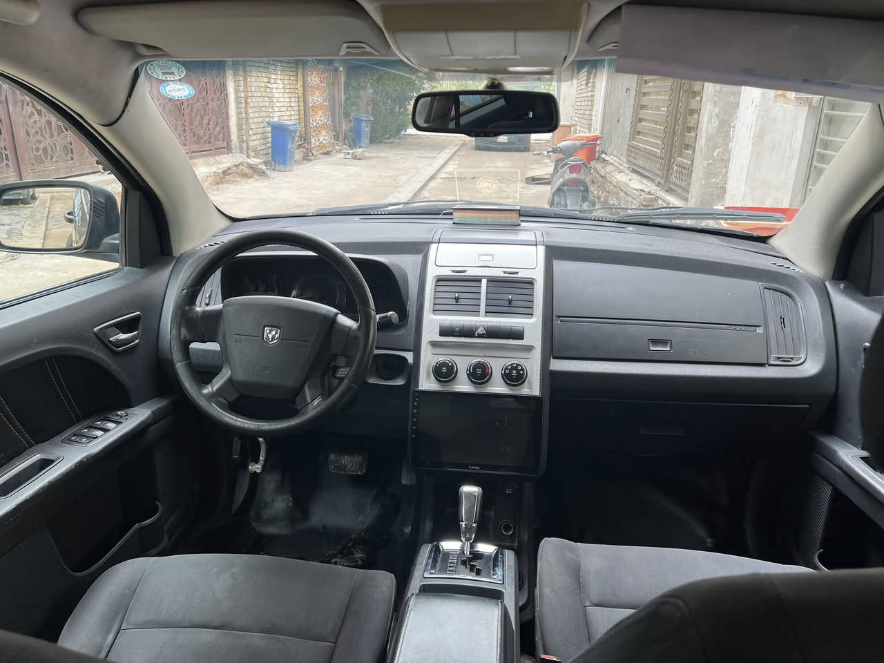 السلام عليكم دوج جورمي موديل 2010 مكينه كير مكفولات لغد شاصي حوض صندوك تكم كله كفاله بيه صبغ جماليه عام مكفوله من لكص ول جفيه صدر خلفي وامامي مكفول مكان بغداد الدوره سعر 90 ) ***********
