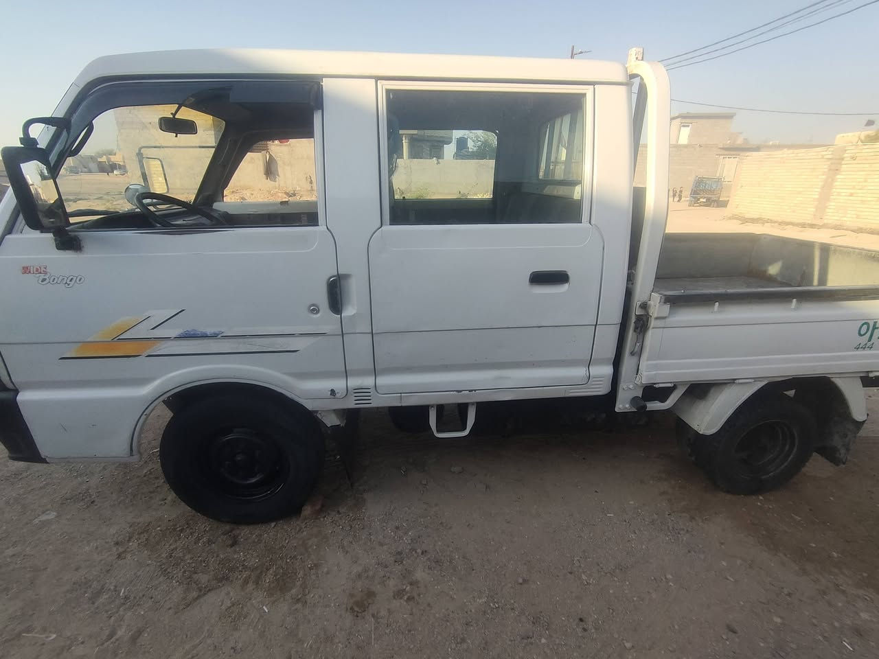 السلام عليكم
اعادة نشر بسبب الوعود الكاذبة 
بنكو 95 دبل قماره
كير ومكينه  مكفولات
حداديه نضيفه
السياره باسمي رقم الماني تحويل ثاني يوم
عنوان كربلاء طريق النجف عمود 1055
السعر 53وبيها مجال للطيبين 
اي استفسار اتصل ***********
