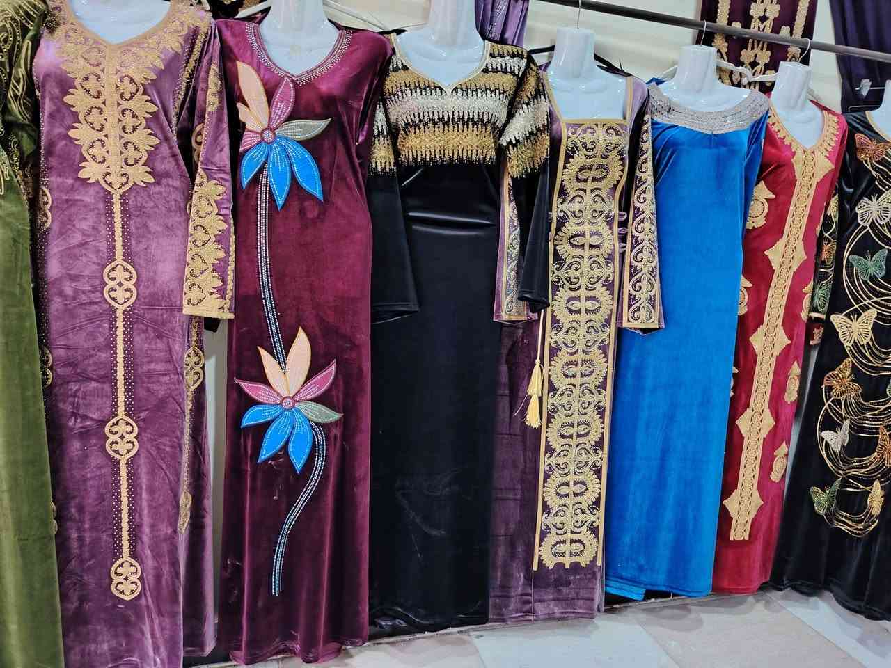 بسم الله والصلاة والسلام على رسول الله توفرعدنه الموديلات ٢٠٢٦ احل واجمل الموديلات السعر 🔥🔥سعر الجمله زورونا تنورونا وحياكم الله العنوان كركوك حزيران سايدين مول النخيل قرب صالون رشا محلات ابوسجاد تواصل *********** واتساب
