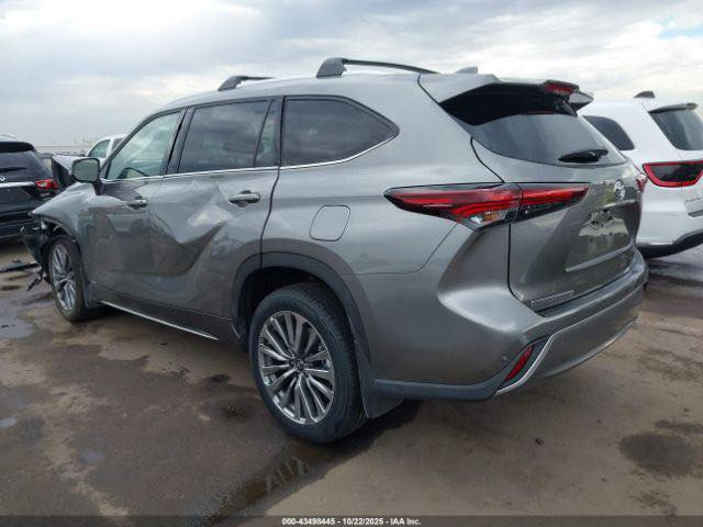 السلام عليكم

للبيع هايلندر هايبرد موديل 2025 السيارة لمتد 25th اعلا مواصفات بالهايلندر 

السيارة حالياً بالحره 

بدون شواصي وبدون لغد مكفولات 

للبيع على وضعها بالحره تكدر تدخلها كتاب شهداء او على الشمال

للاستفسار خاص او الاتصال 

***********
