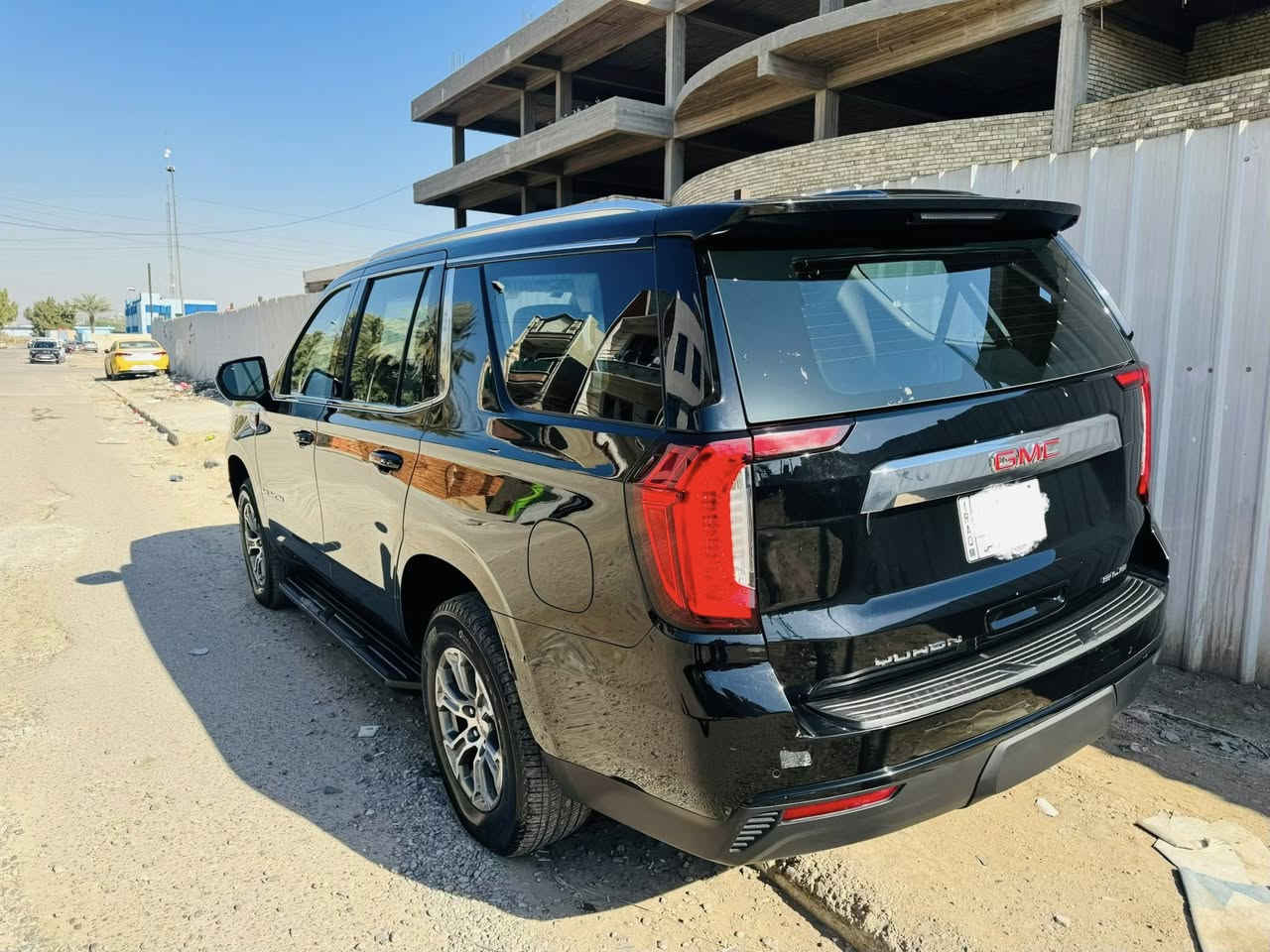 سلام عليكم 
يوكن GMC للبيع فئه SLE
مديل 2023
خليجي وكاله بعدهي بلضمان 
مكفوله عام مغلفه نانو 
سياره جديده ماشيه 60 الف كيلو 
سعرهه 495$ وبيه مجال
مكاني شارع فلسطين 
رقمي ***********
