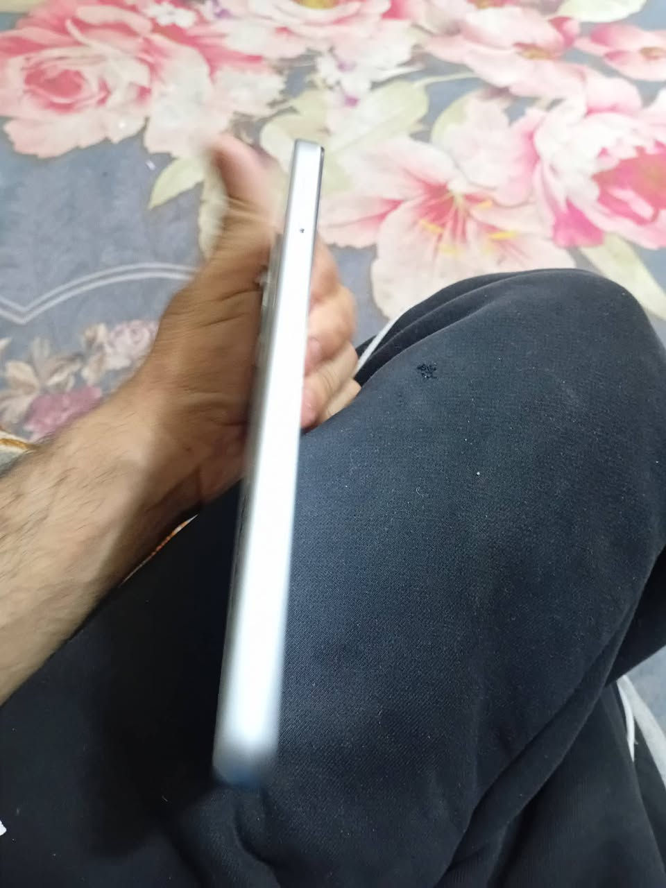 عندي تليفون للبيع سعر خاص *********** بغداد
