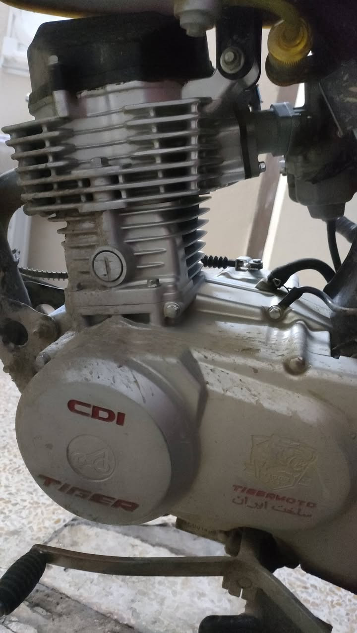 السلام عليكم ماطور تايكر 2020 شرط تحريكه ومعدل الماطور شرط مامفتوح ماطور منفيس بي مابي اي عيب بس بخصه بل تانكي ماتثر شرط الدبلات الكدام والورا شغالات مكاني موصل حي الصحه الرقم ***********
