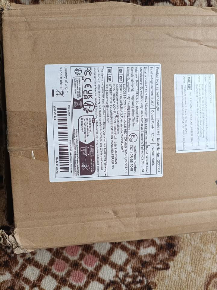 اللهم صل على محمد وال محمد 

قيم باليرضي الله واتصل وبالعافية ما اعرف شنو يمكن بلاجكتور سيارة مثل ما موضح بالكتلوك شكل الجمجمة كامل هوة والفيشة مالتة عندي 4 قطع اتصل وبالخدمة *********** كربلاء, العراق
