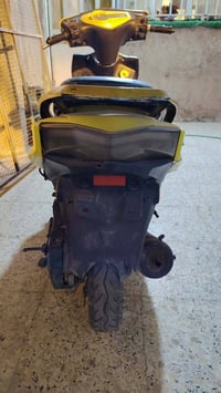 دراجة سكنس شمعة صيني مفتوحة بدون أوراق السعر 125 وبيها مجال وهذا رقمي ...