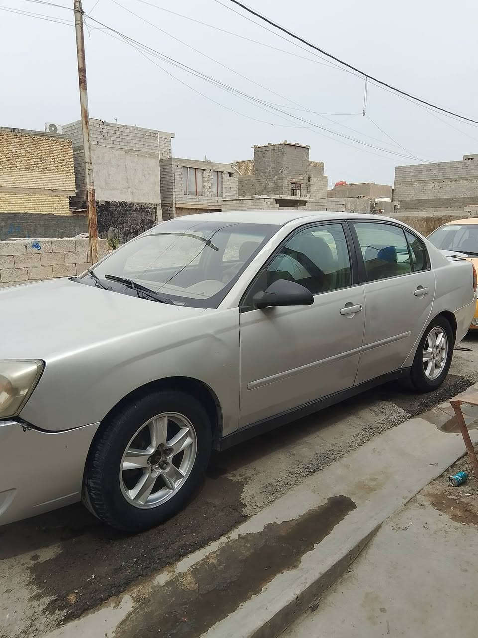 سلام عليكم سيارة ماليبو 2005
ساره مال جناي كامله من كير ومكينه
خصوصي رقم بغداد تحويل ثاني يوم 
تبريد نقص بس غاز تايرات جديد 
باتري جديد علوان بغداد الشعب سبع قصور /***********
هاذا بس وتساب ***********
سعر 45 بيه مجال
