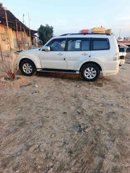 سلام عليكم باجيرو لبيع موديل 2008 مكفوله كفاله عامه مداور ثاني يوم استفسار اتصل ***********
