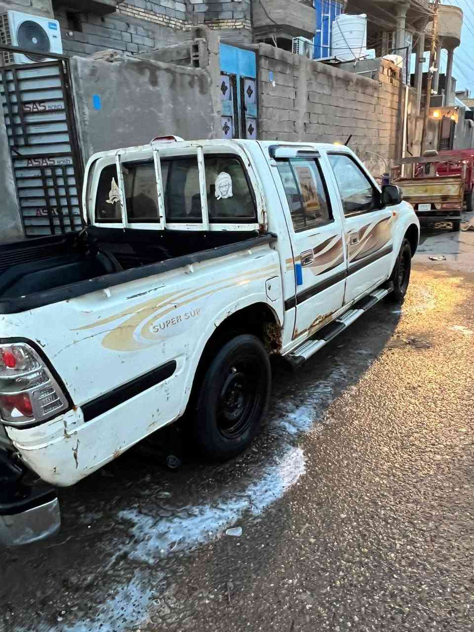 السلام عليكم
بيكم فوتون تونلاند  مديل 13 السعر 42 
السياره بأسمي شرط التحويل سنويه وارقام جدد ماشيه 146 
مكينه وكير وتبريد مكفولات ، حداديه جديده من الطول للطول ، تخم تاير شاد جديد ، منضومة تبريد جديده ، داخل السياره ماروني ، اي بي اس ، تحكم جام المري ، شاشه ، حساسات خلفيه  . بيهه چامل خلف السايق  مصبوغ وباب البدي الخلفي مبدل اثر خياس والباقي مكفول  على البلاد . 
هاتف  *********** متوفر واتساب 
مكاني البصره / الامن الداخلي 
السياره ما اگول كامله يرادلهه ترتيبات بسيطه .
