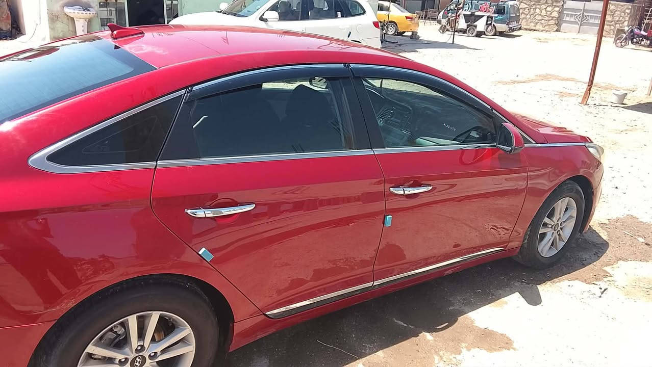 سلام عليكم خوان سوناتا موديل 17
وارد أمريكي 
قطعتين صبغ بدوان دواخل 
كير مكينه تبريد حداديه مكفوله 
السعر ب105 وبيها مجال هذا رقم راعيها

*********** مكانها بابل

