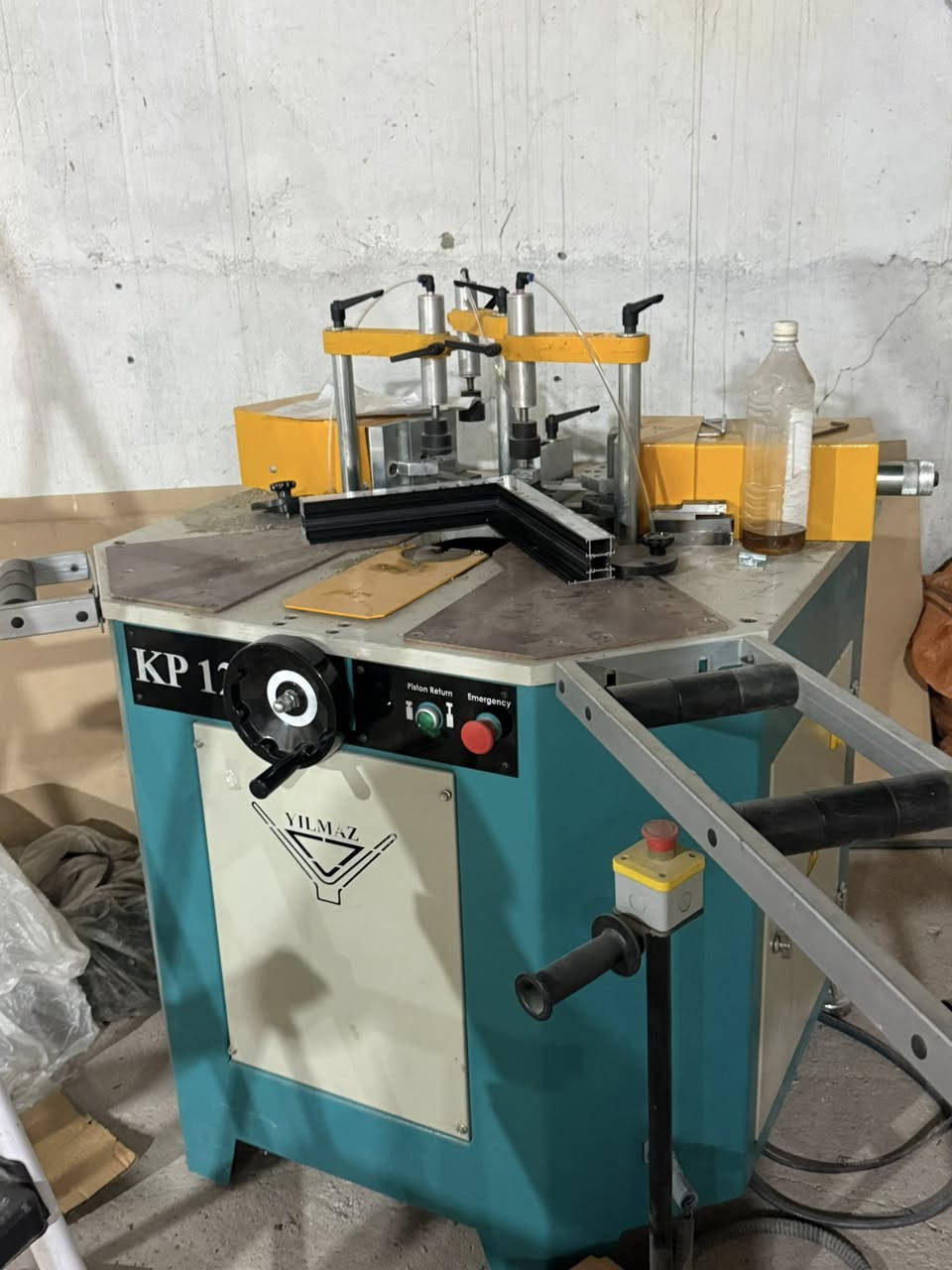 السلام عليكم مكاين للبيع كله جديد صفر مشتغل بي ٣ابيوت فقط
السليمانية رابرين ***********
