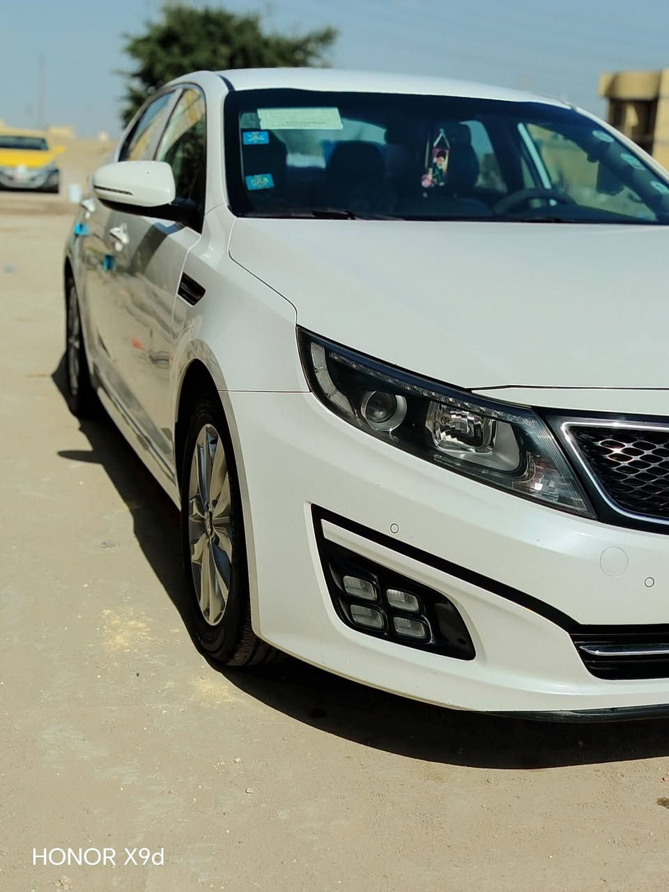 سلام عليكم سياره وبتيما للبيع موديل 15 خليجي كفاله عامه سياره جاهزه اي نقص ما بيها  تخم تاير حداديه تبريد سياره نص فول محرك 2000 دوش لايت زنون عالي ناصي حساس امامي خلفي رادارات شاشه سياره جاهزه رقم بغداد انكليزي  سنويه جديده سنه 2031 سياره بس للبيع مكان الناصريه المركز السعر 165 وبيها مجال قليل  رقم التليفون للاستفسار ***********
