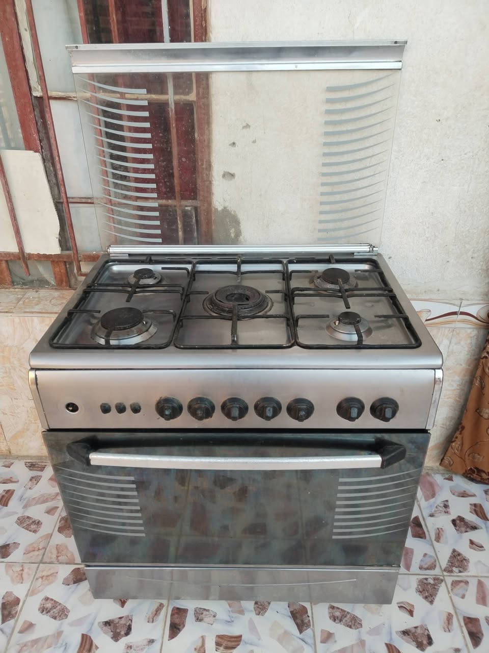 اغراض للبيع كلمن وسعره  ولخلاط يشتقل دوشين ارضي وعمودي


**إذا كنت صاحب هذا الإعلان وتريد حذفه لأي سبب، رجاءا أرسل رسالة إلى الدعم الفني**