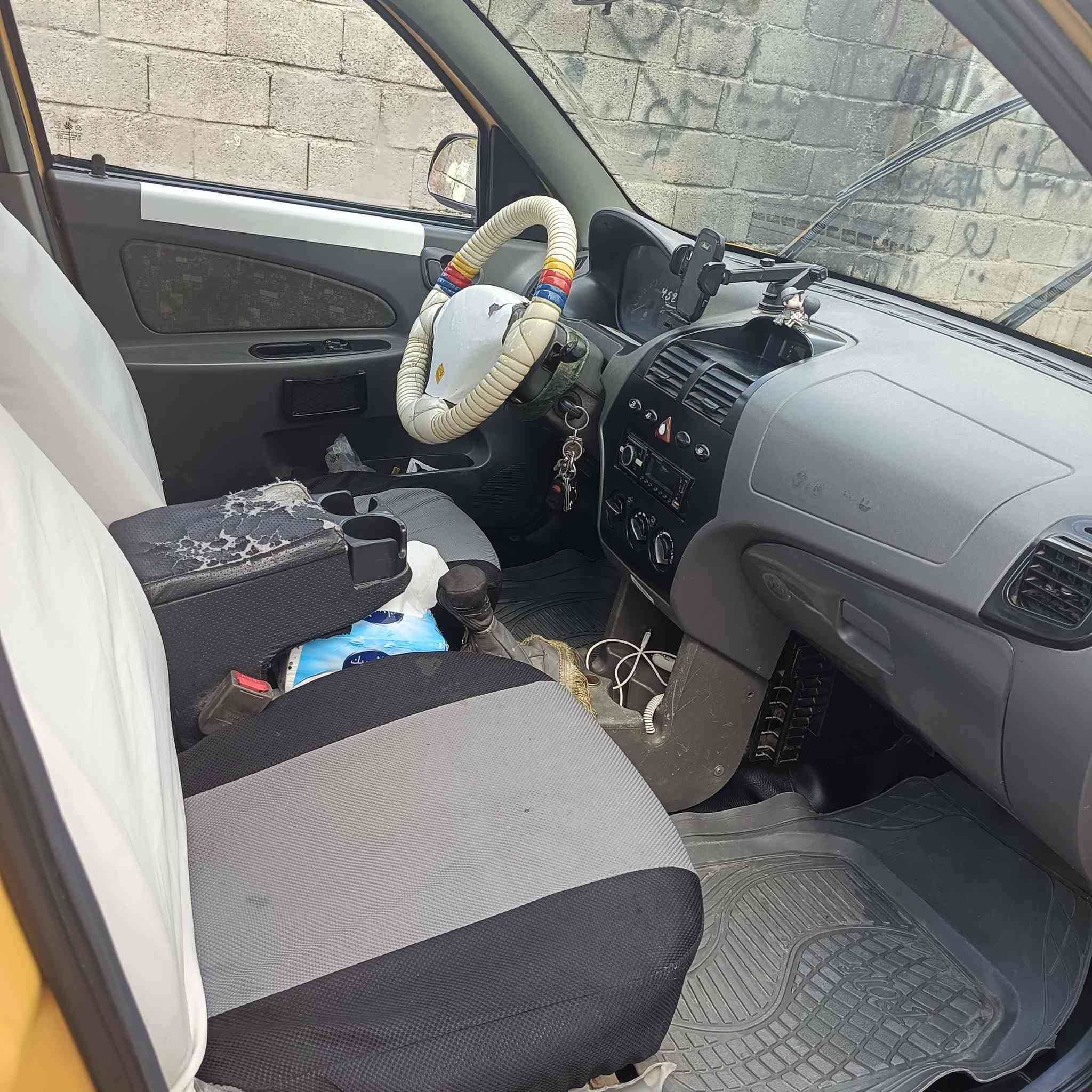 ‏طيبه موديل 2015
‏كوبون بيها 
‏تبريد تتفئه
‏طخم جديد تايرات فوك النص نضيفات
‏بيها طخه بل صندوك ترجيع بصيط ع البارد بلا معجون
‏امبدل صندوكه مال شركه 
‏هيئه وغرامه صفر 
‏رقم بغداد مشروع وطني 
‏كبل يحول صاحبه سياره كبل ع الشارع مال رزق  
‏‪***********‬
‏سعر 38 وبيها مجال
