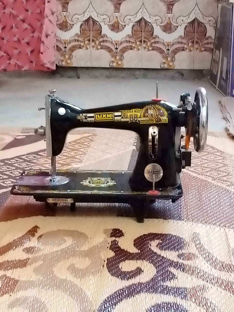 سلام عليكم غراض للبيع 
1-اوفن اكبرحجم امريكي جديد 200بي مجال
2-عجانه كهربائيه جديده 130بيه مجال 
3-مثرامه مع خلاط جديده 90بيه مجال 
4-مكينه خياطه هندي 120جديده بيه مجال 

للاستفسار الاتصال على الرقم ***********
واتساب او مراسله الصفحه
