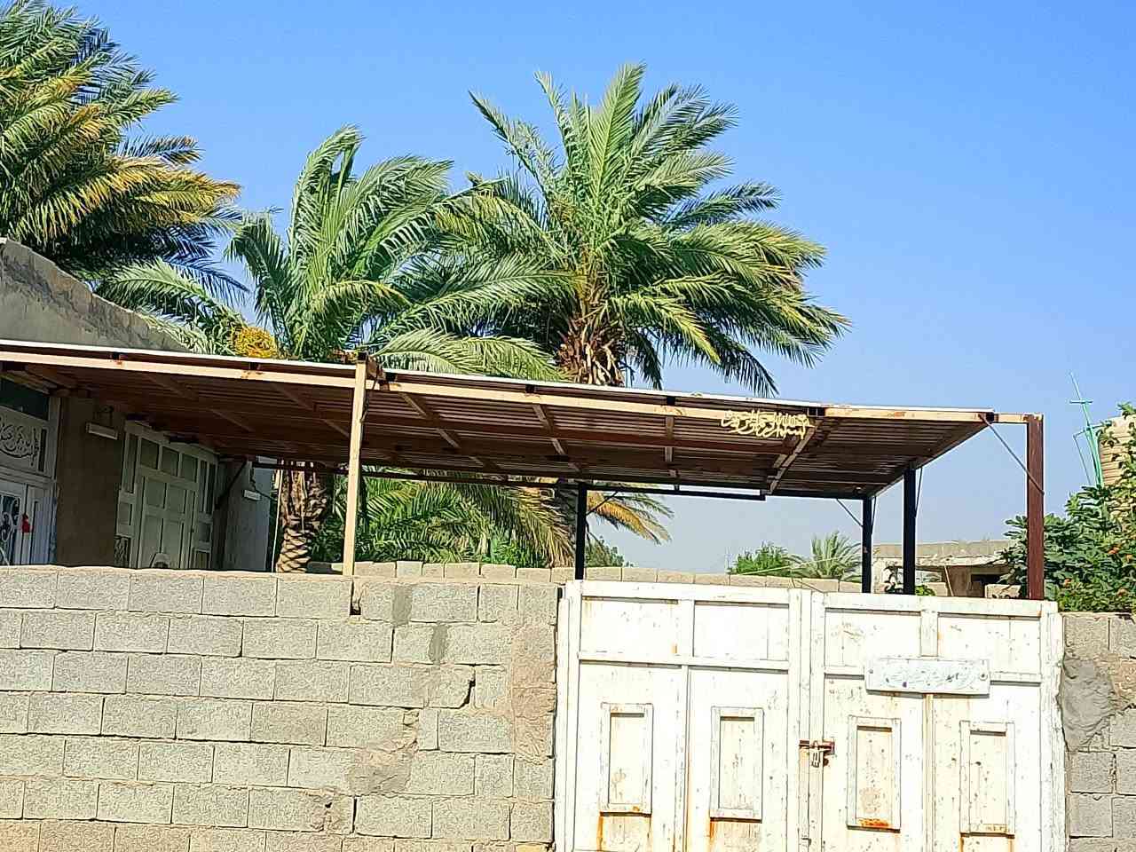 سلام عليكم..
سقيفة للبيع الطول 6 متر و العرض6 متر 
السعر المطلوب: 500الف 
مكان: الدبوني 
رقم الهاتف: ***********
